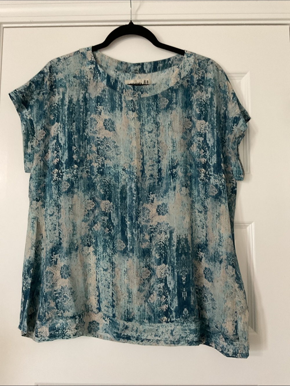 Johnny Was Pete & Greta Silk Blouse Blue Cream Abstract Print Top M - Picture 3 of 8
